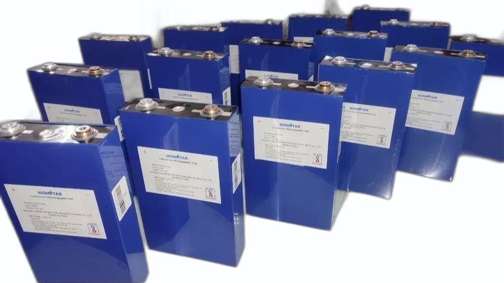 Prismatic Cells, Lithium Phosphate, LFP / LiFePO4 A-Grade, Highstar make for DIY Making LFP Battery Packs, 4000+ Life Cycle 3.2V, 100Ah [8 Nos + S.S Screws, 7 Busbars ] Ideal for Solar, Inverter, UPS.